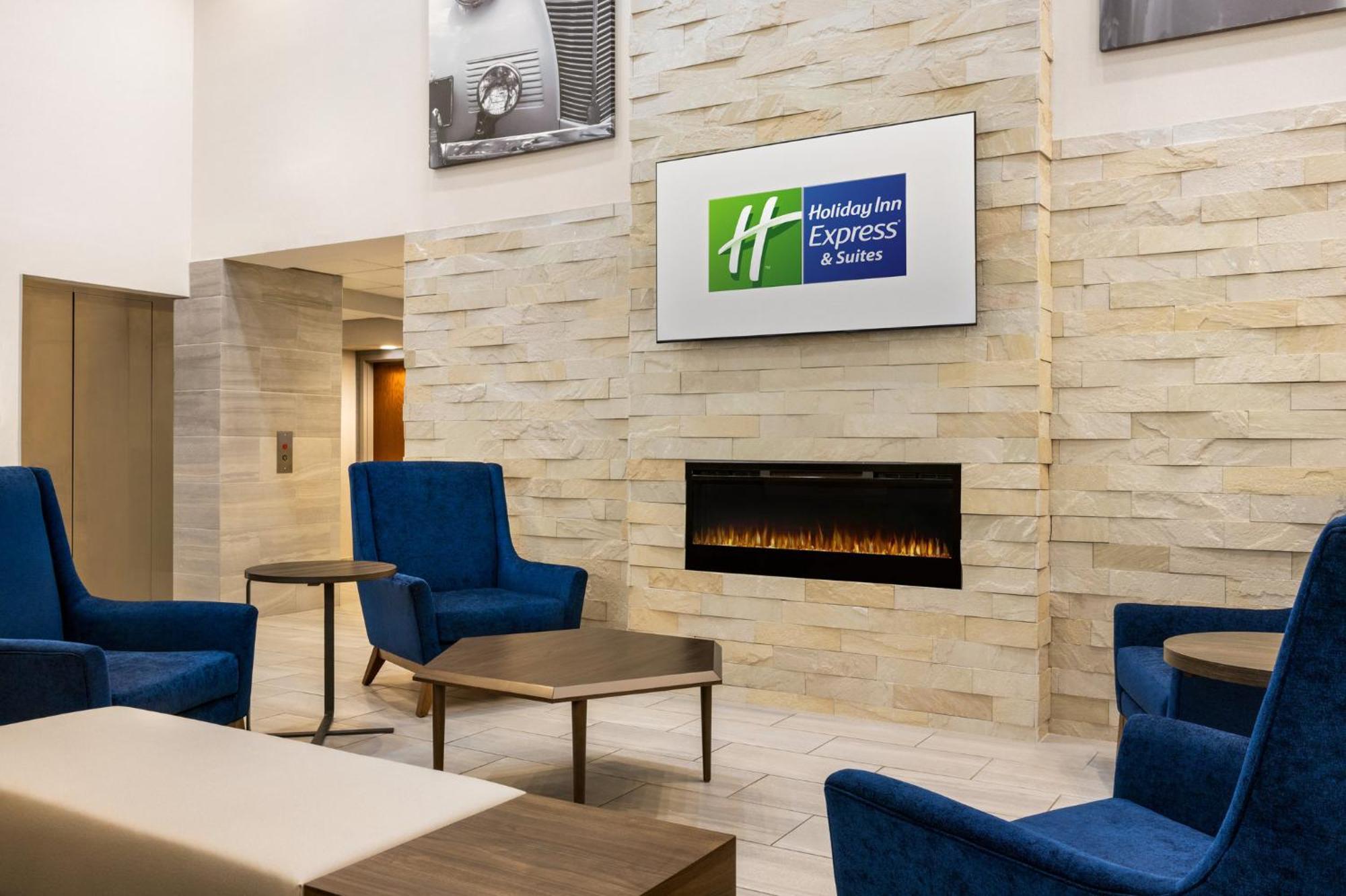 Holiday Inn Express Hotel & Suites Indianapolis W - Airport Area By Ihg Екстериор снимка