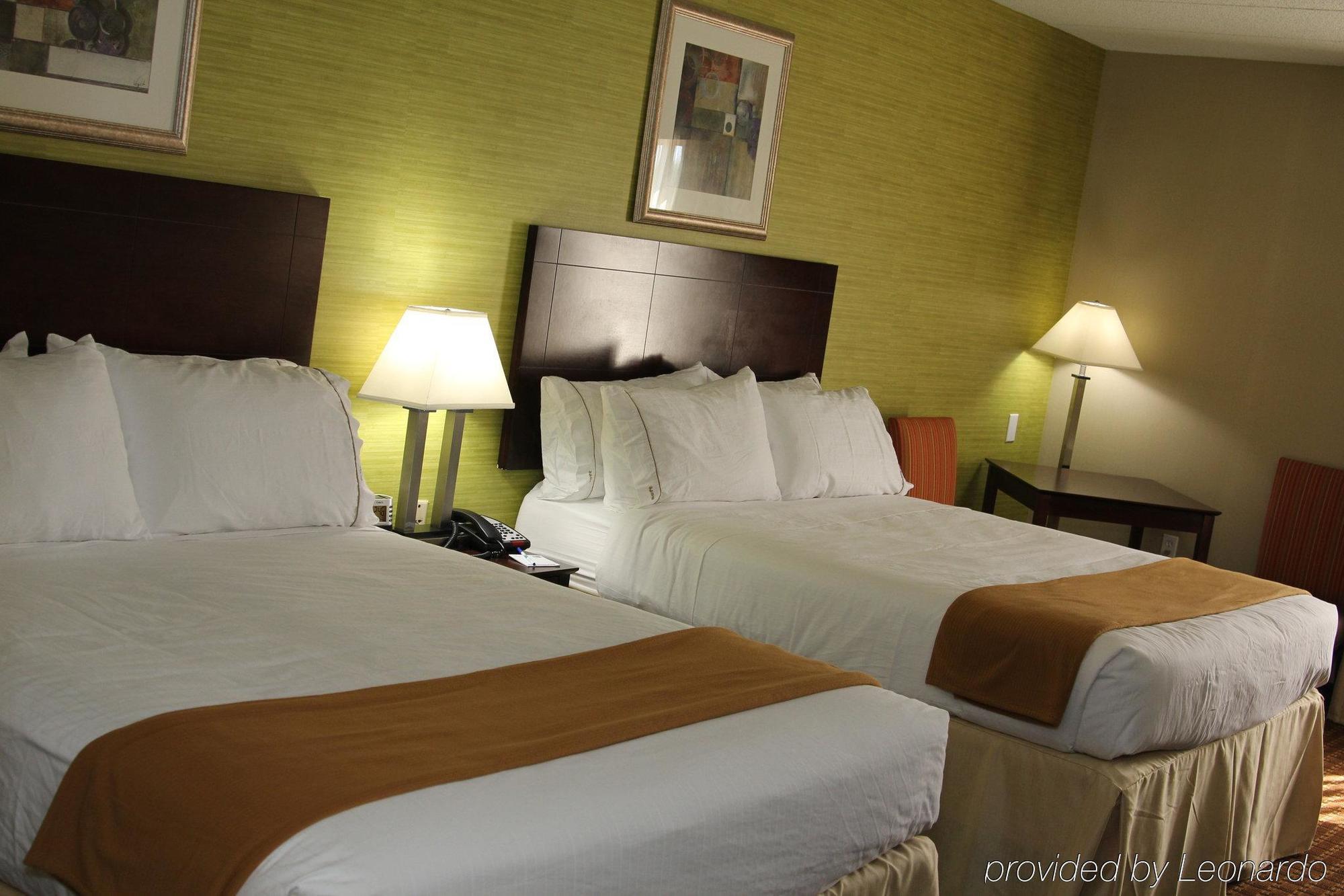 Holiday Inn Express Hotel & Suites Indianapolis W - Airport Area By Ihg Екстериор снимка