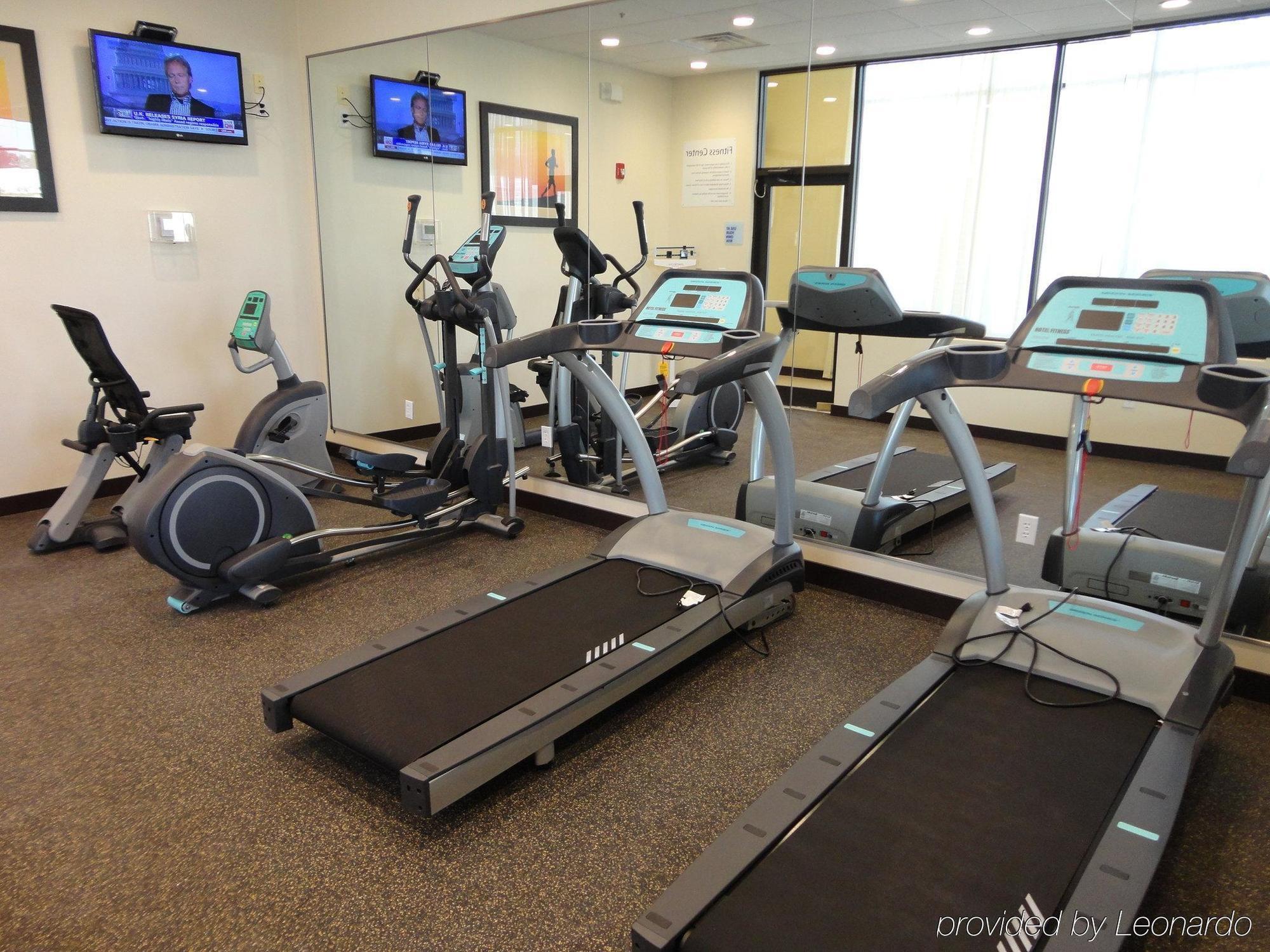 Holiday Inn Express Hotel & Suites Indianapolis W - Airport Area By Ihg Екстериор снимка