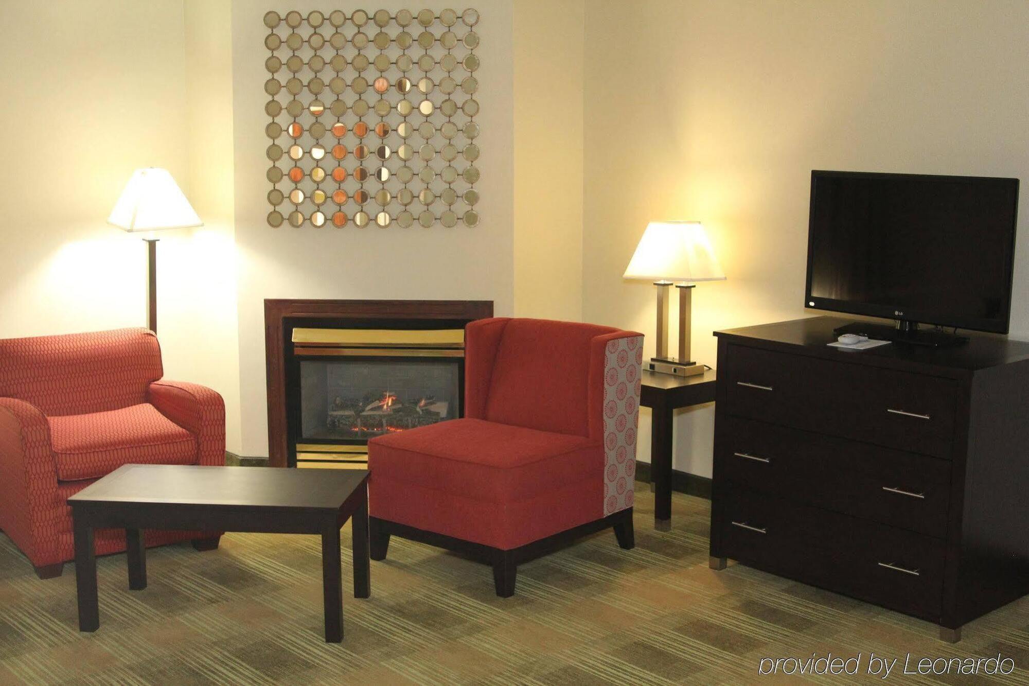 Holiday Inn Express Hotel & Suites Indianapolis W - Airport Area By Ihg Екстериор снимка