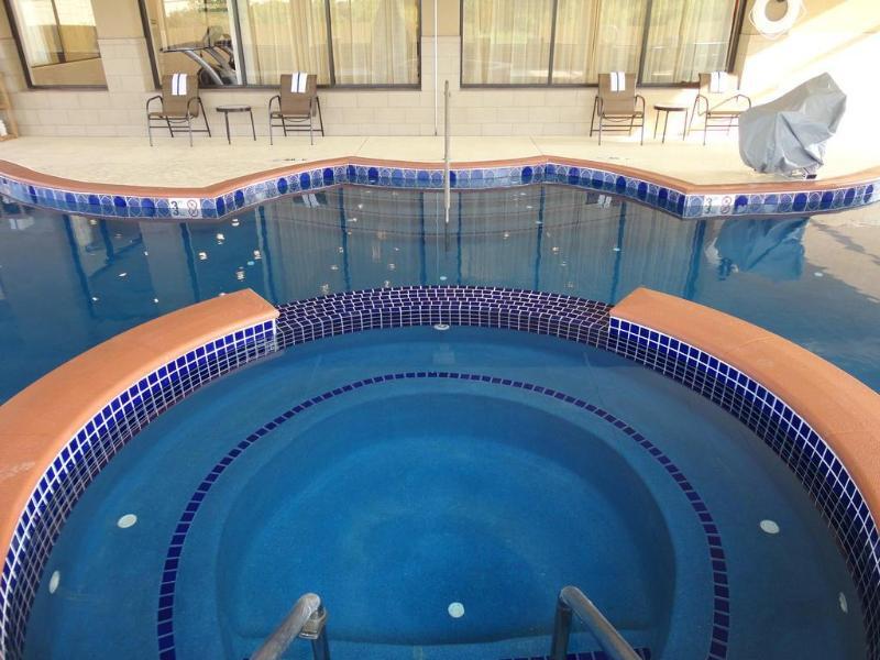 Holiday Inn Express Hotel & Suites Indianapolis W - Airport Area By Ihg Екстериор снимка